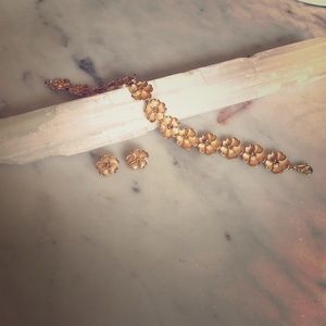 Na Hoku bracelet and earrings set